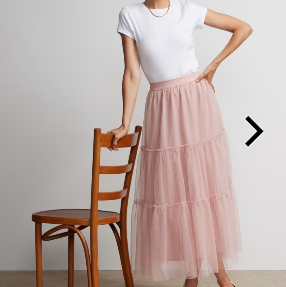New York and Company tiered tulle skirt